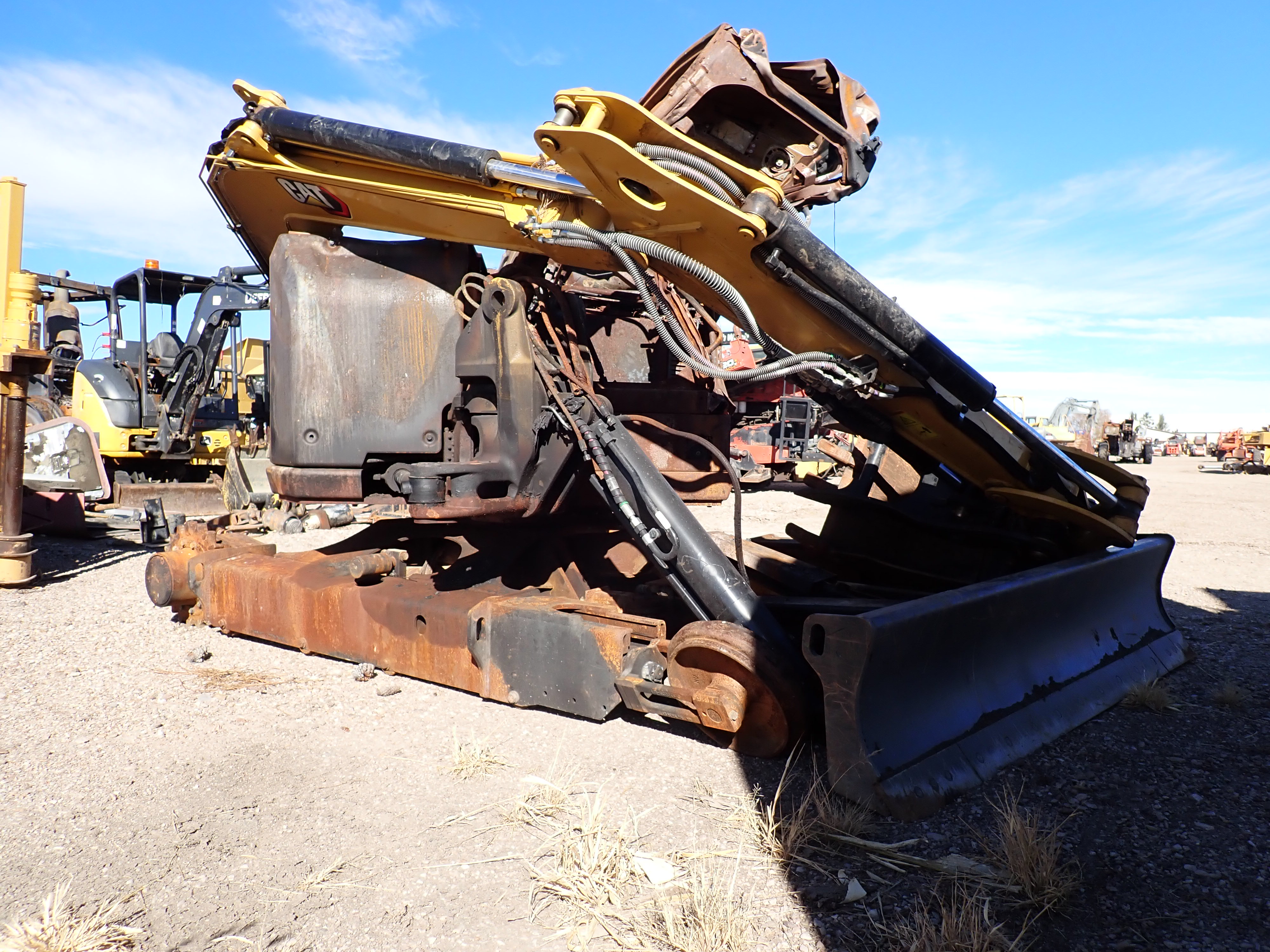 ./imagenes/INVOICE/2019/16373/EXCAVADORA CAT_ 305-7CE (5).JPG